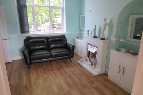 3 bedroom house to rent, Bodenham Road, OLDBURY