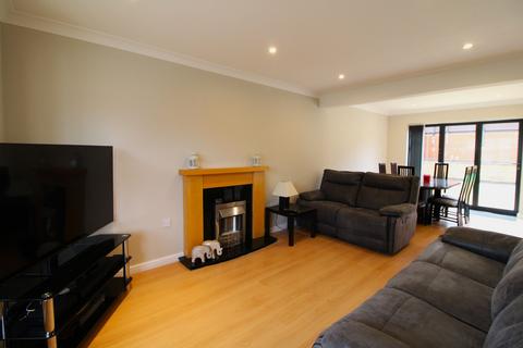 4 bedroom detached house for sale, Columbine Road, Hamilton, LE5