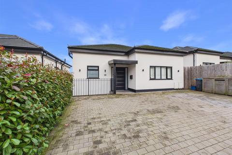 4 bedroom detached house for sale, Riddlesdown Road, Purley CR8