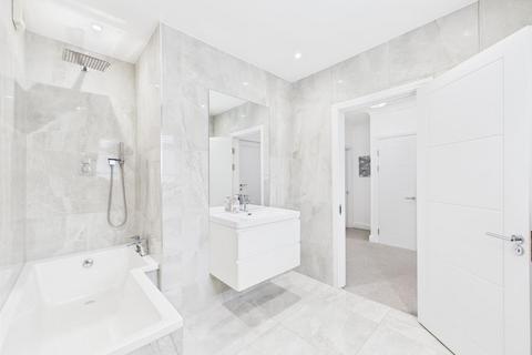 4 bedroom detached house for sale, Riddlesdown Road, Purley CR8