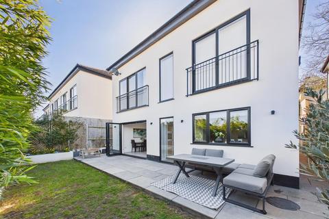 undefined, Riddlesdown Road, Purley CR8