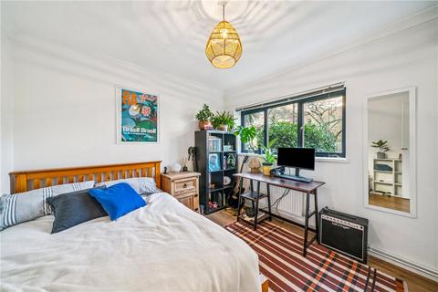 2 bedroom apartment for sale, Mayford Close, London, SW12