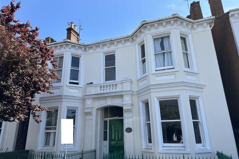 undefined, Russell Terrace, LEAMINGTON SPA