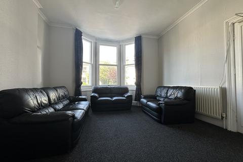 undefined, Russell Terrace, LEAMINGTON SPA