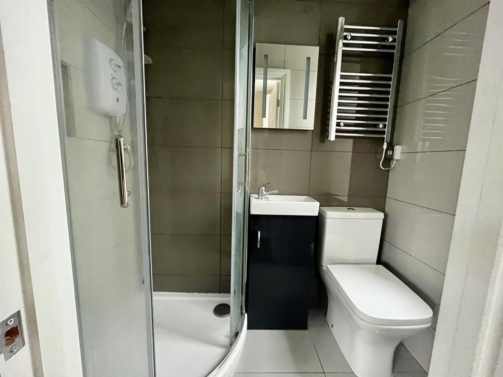 En-suite Bathroom