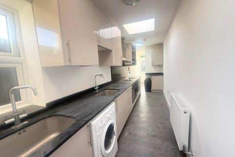 undefined, Pinglestone Close, West Drayton