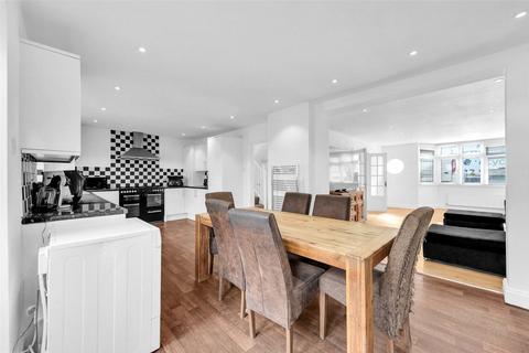 undefined, Eversley Avenue, Bexleyheath, DA7