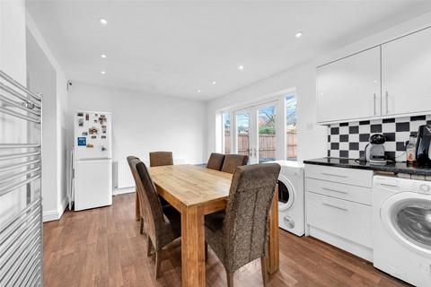 undefined, Eversley Avenue, Bexleyheath, DA7