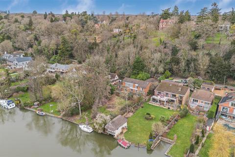 undefined, The Warren, Caversham, Reading