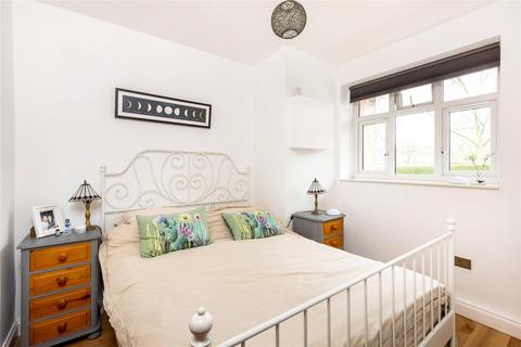 1 bedroom apartment for sale, Fayland Avenue, Furzedown, SW16