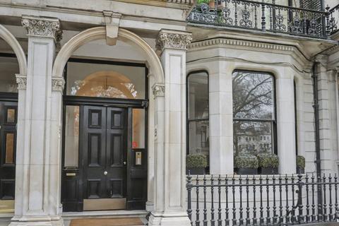 2 bedroom apartment to rent, Ennismore Gardens, London SW7