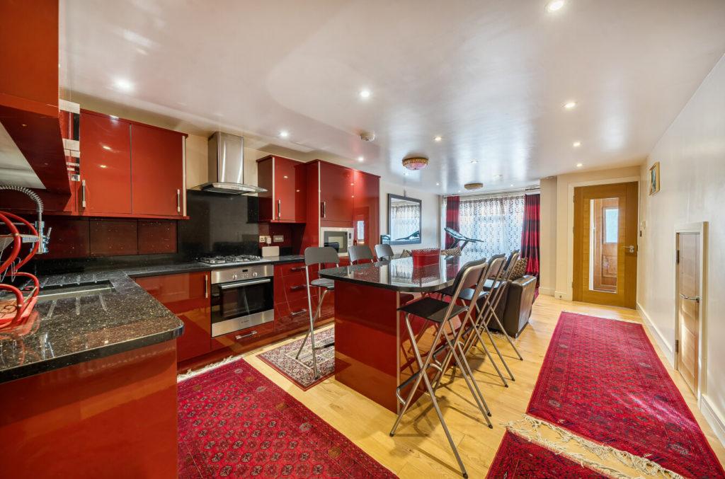Lanark Close, Ealing, W5 - View 2