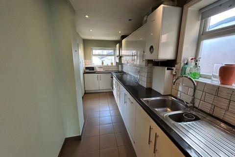 3 bedroom semi-detached house for sale, Ashness Gardens, Greenford, UB6