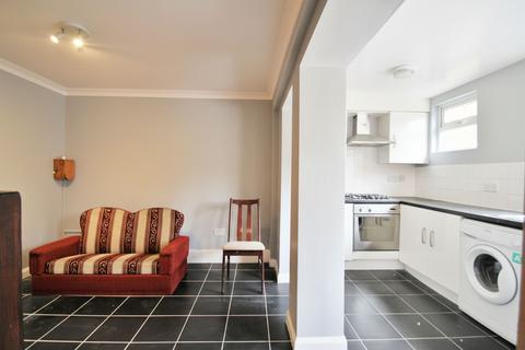 1 bedroom apartment to rent, Fairfield Road, Yiewsley, UB7