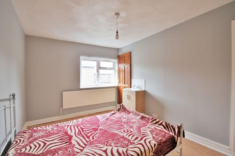 1 bedroom apartment to rent, Fairfield Road, Yiewsley, UB7
