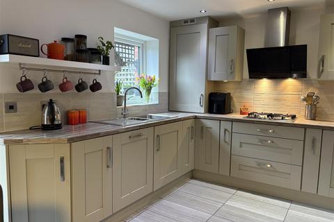 undefined, Kiln Avenue, Mirfield WF14