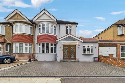 4 bedroom semi-detached house for sale, Elm Drive, North Harrow, HA2