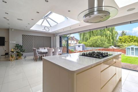4 bedroom semi-detached house for sale, Elm Drive, North Harrow, HA2
