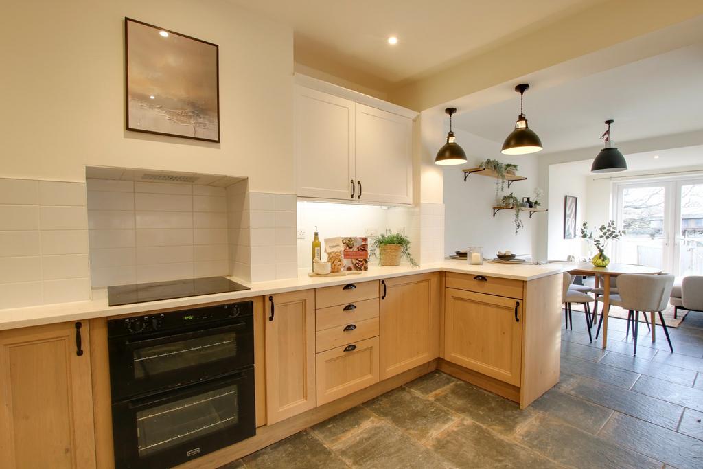 Kitchen breakfast room