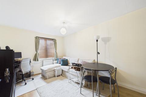 1 bedroom apartment for sale, Sanders Place, Walsworth Road, HITCHIN, SG4