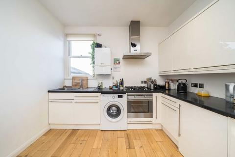 1 bedroom flat to rent, Cavendish Road, London SW12