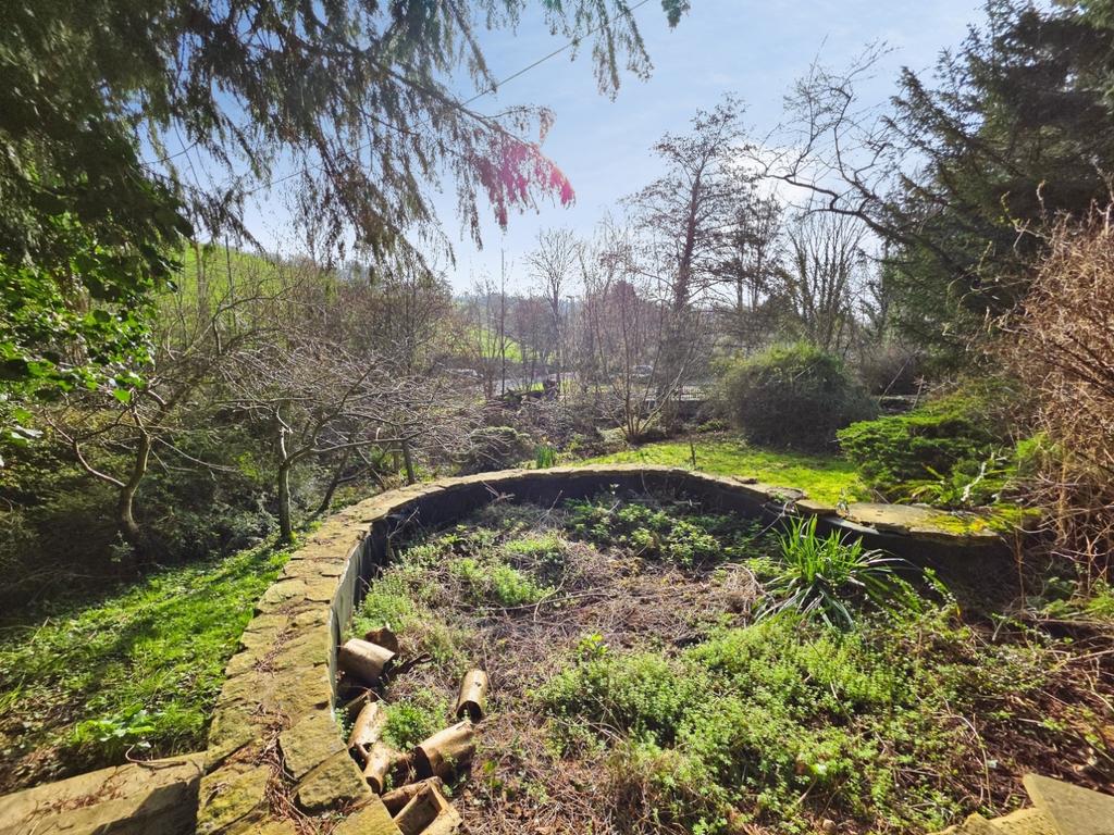 Additional Front Garden