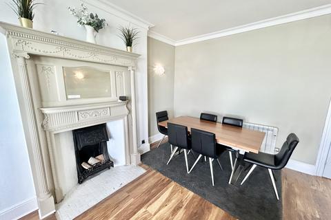 2 bedroom flat to rent, South Parade, SOUTHSEA