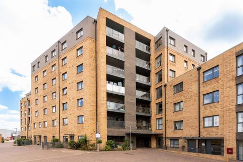 2 bedroom flat for sale, Kingston Road, New Malden, KT3