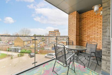 2 bedroom flat for sale, Kingston Road, New Malden, KT3