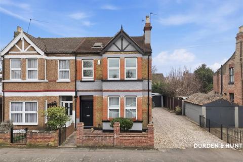 undefined, Stanley Road, Hornchurch, RM12