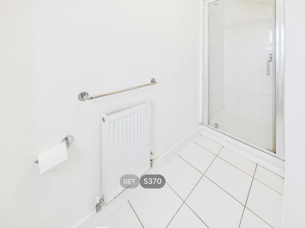 En Suite Bathroom