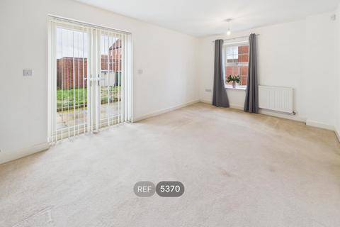 3 bedroom semi-detached house to rent, 1, Sundew Avenue, Pontefract, WF7 5FB