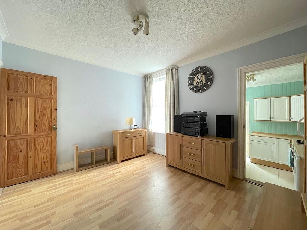 Living Room (3)