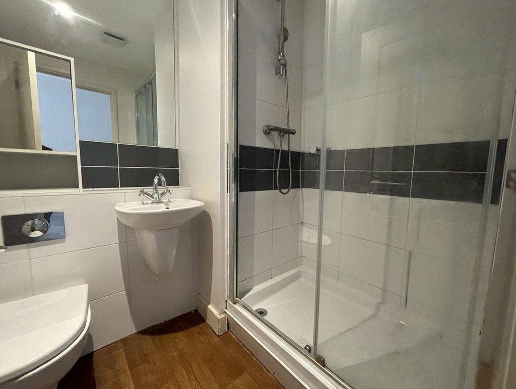 En-suite Bathroom