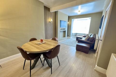 3 bedroom terraced house for sale, London Road, Holyhead, Anglesey, LL65