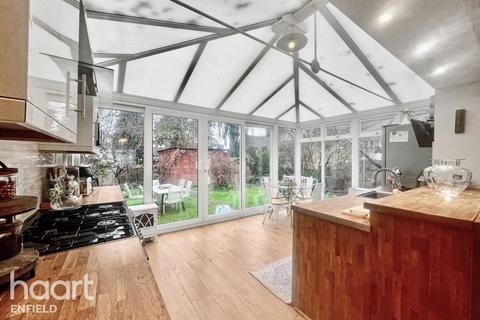 3 bedroom end of terrace house for sale, Capel Road, Enfield