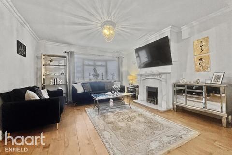 3 bedroom end of terrace house for sale, Capel Road, Enfield