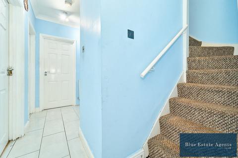 undefined, Ashton Gardens, Hounslow, TW4