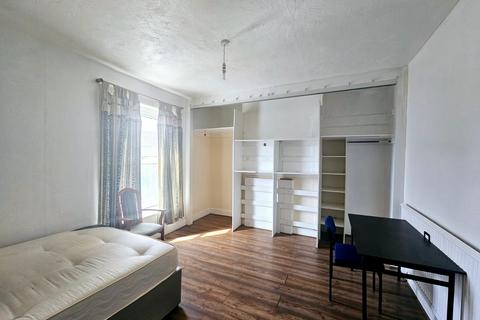 4 bedroom house to rent, Padwell Road, SOUTHAMPTON