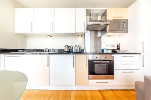 1 bedroom flat to rent, Quadrant Walk, London E14