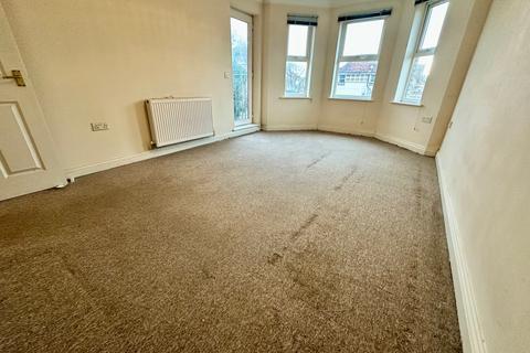 2 bedroom flat to rent, Florence Road, BOURNEMOUTH