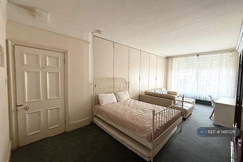 undefined, Southampton Row, London, WC1B