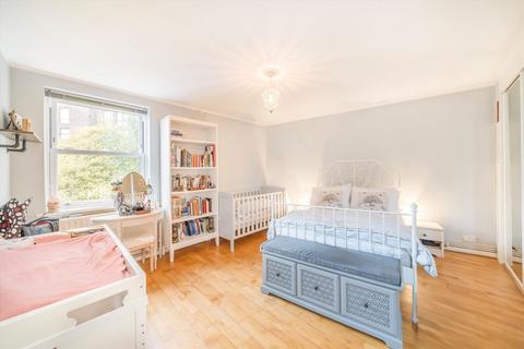 2 bedroom flat to rent, Battersea Church Road, London SW11