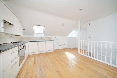 undefined, Kingston Road, Teddington TW11