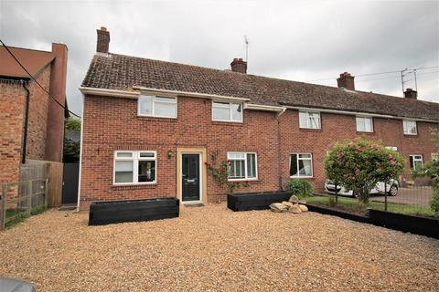 3 bedroom semi-detached house to rent, High St, Upper Dean PE28