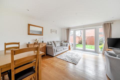 4 bedroom end of terrace house for sale, Collington Road, Buckinghamshire HP18