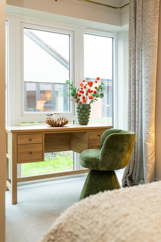Plot 6 Sales Suite