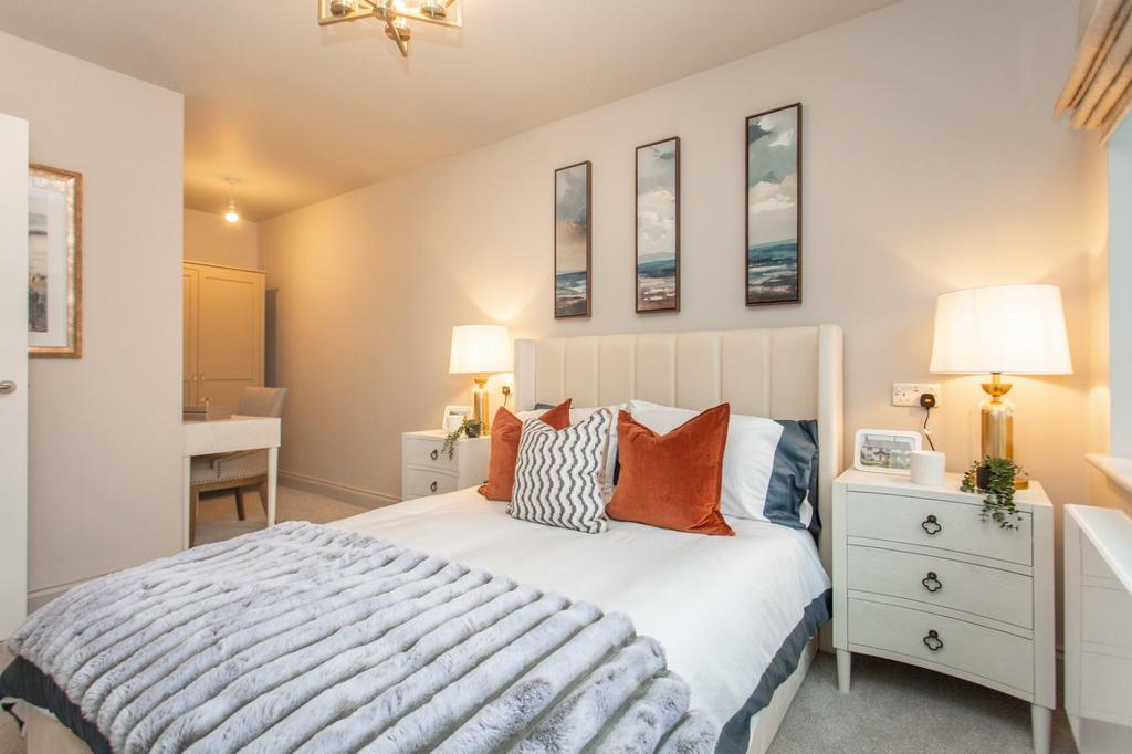 Plot 6 Sales Suite
