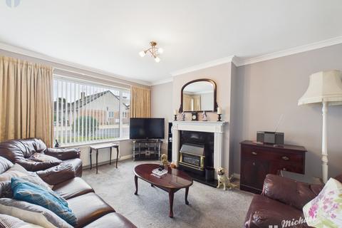 2 bedroom bungalow for sale, Windermere Close, Aylesbury