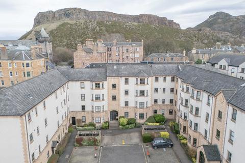 2 bedroom flat for sale, St. Leonards Lane, Edinburgh, EH8